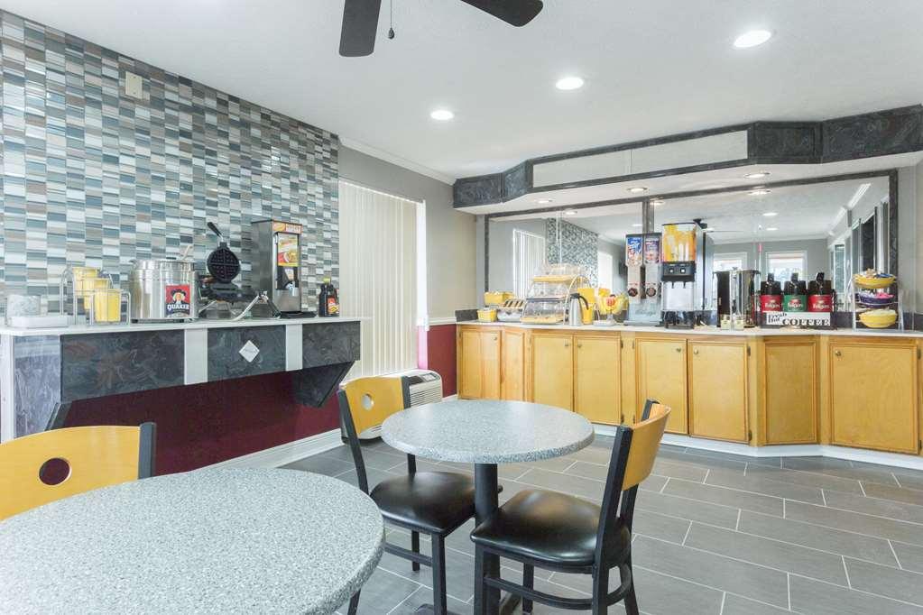 Days Inn By Wyndham Forest Tiện nghi bức ảnh